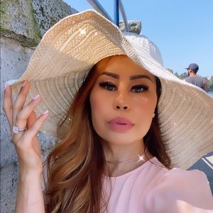 Meet your Posher, Tam